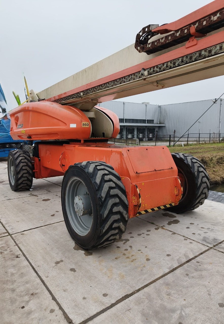 Sold - Telescopic Boom Lift - View 2